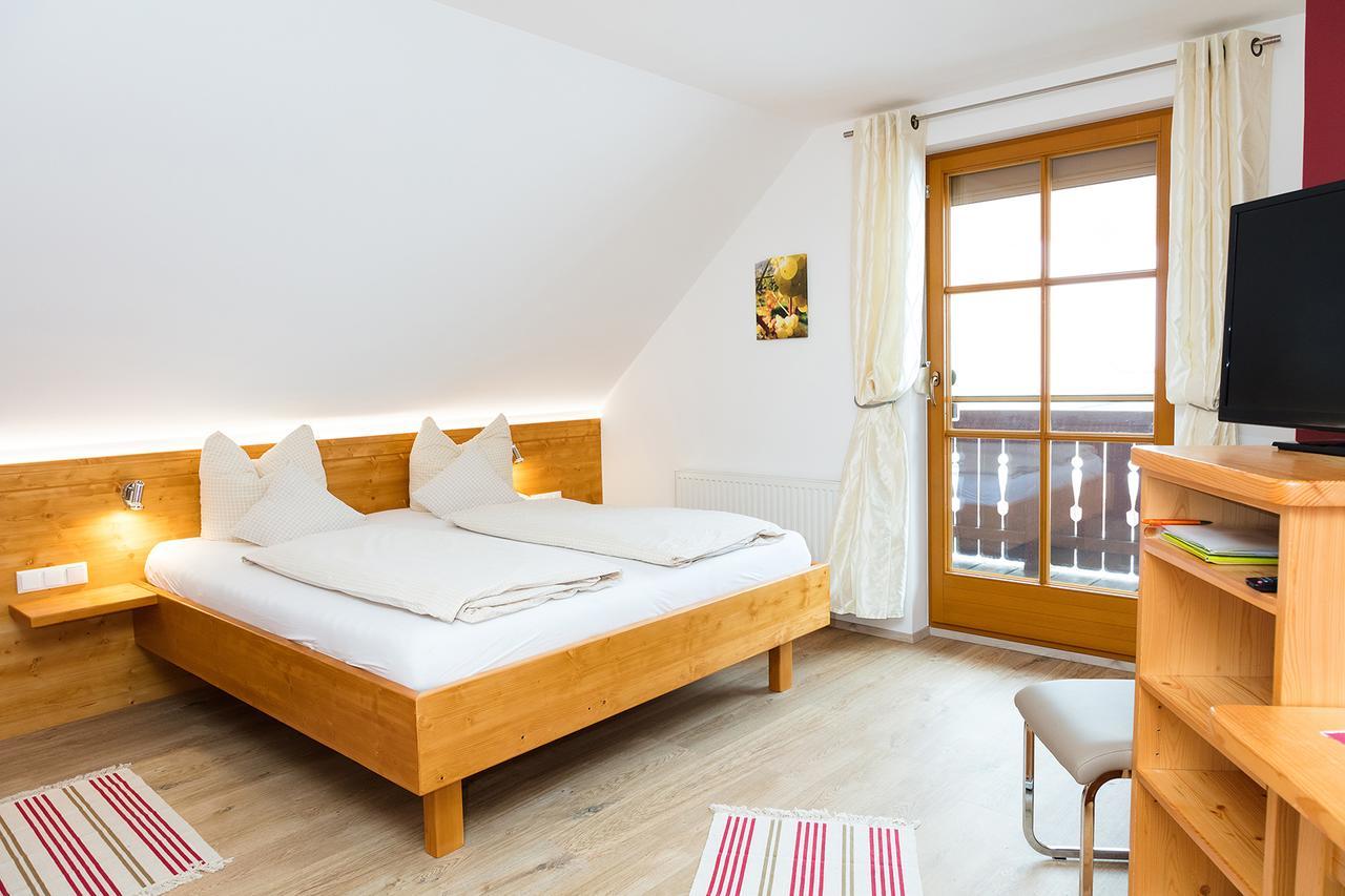 Gaestehaus - Camping- Weinhof Radl Klöch Kültér fotó